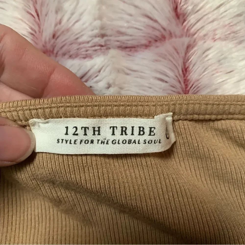12th Tribe Crop Top Size Small - Picture 2 of 4